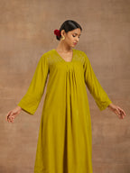 trueBrowns Lime Velvet Yoke Embroidered Kurta | Grocsy