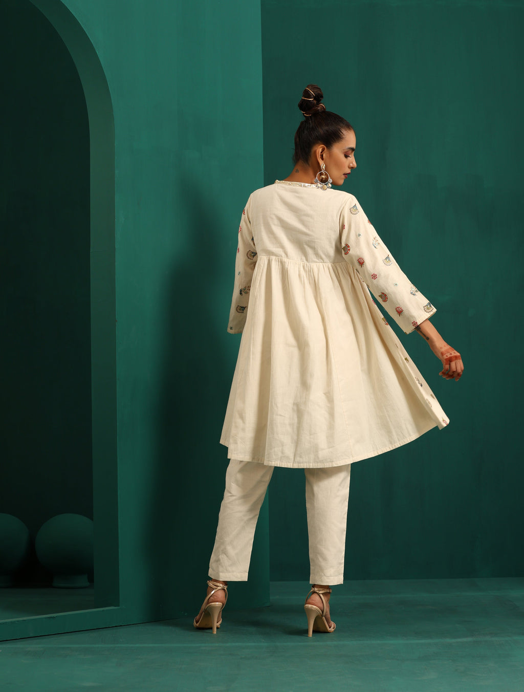 trueBrowns Ivory Multi Color Cotton Yoke Gathered Co-ord Set | Grocsy