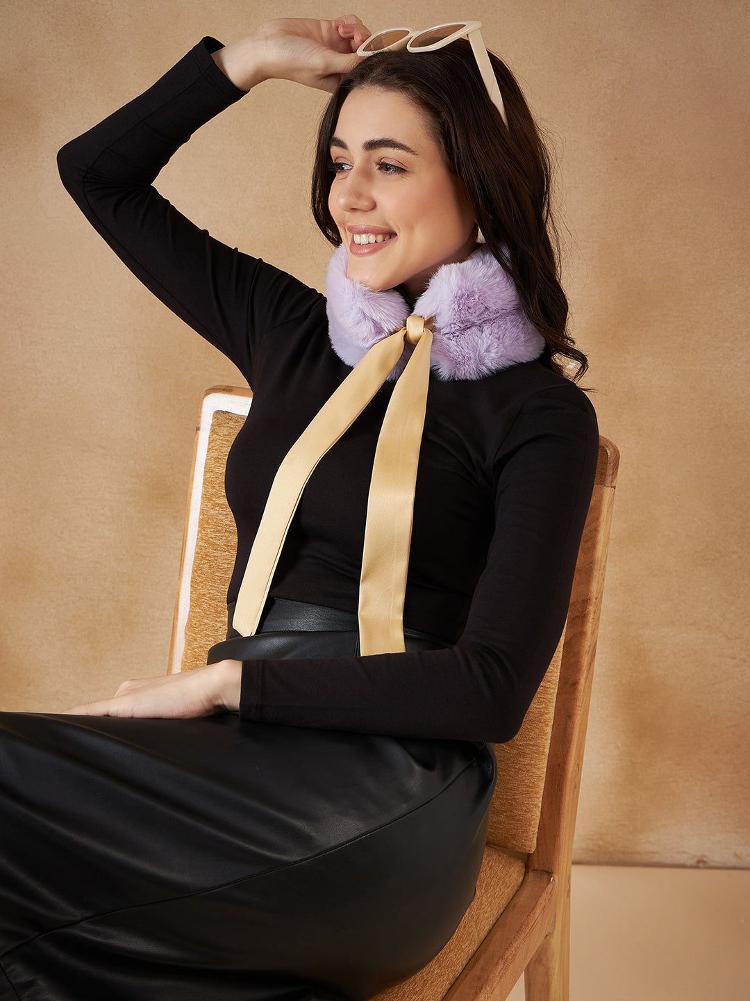 InWeave Women's Light Mauve Fur Neckpiece | Grocsy