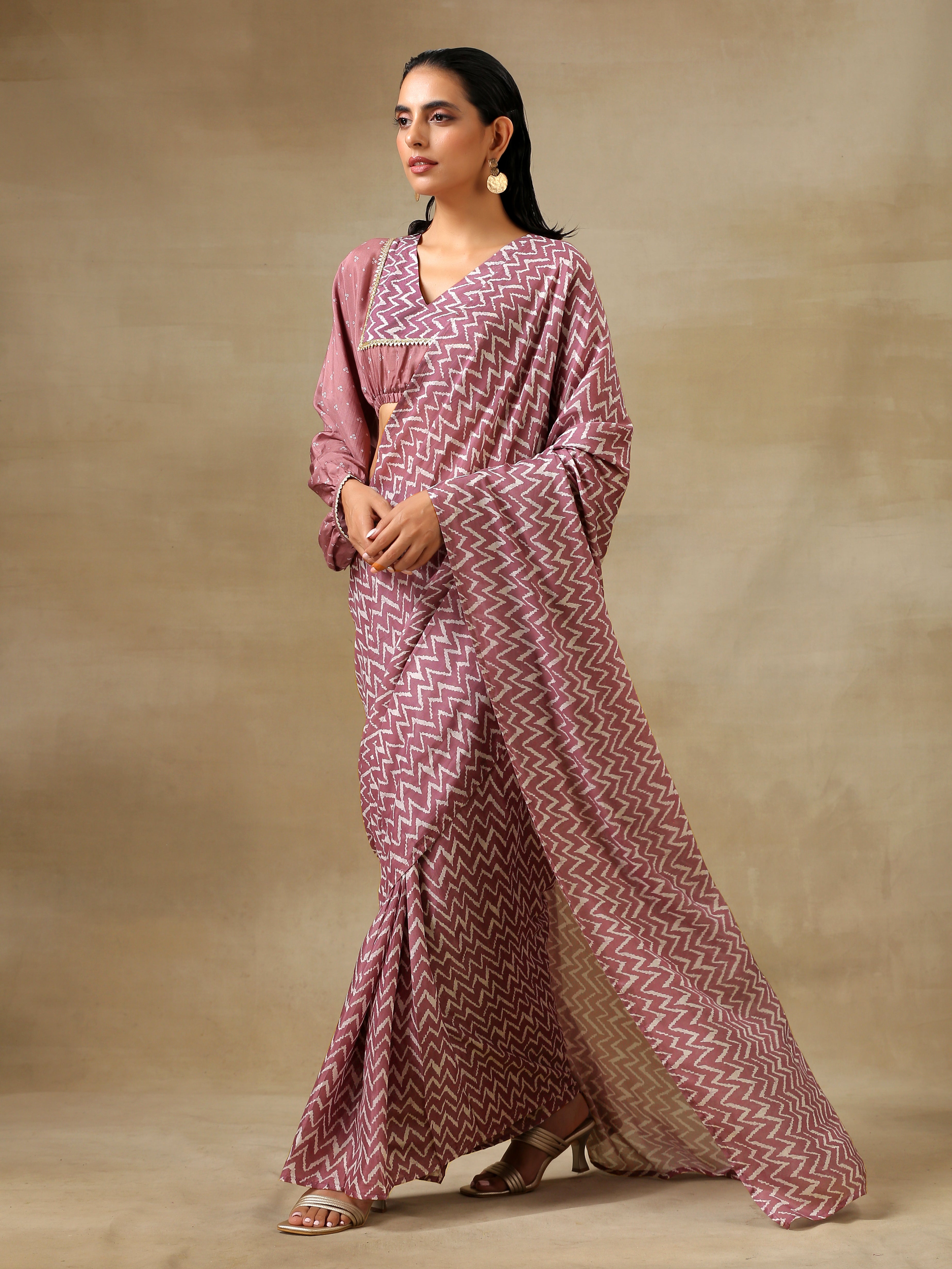 trueBrowns Dark Mauve Bandhani Printed Silk Elasticated Blouse | Grocsy