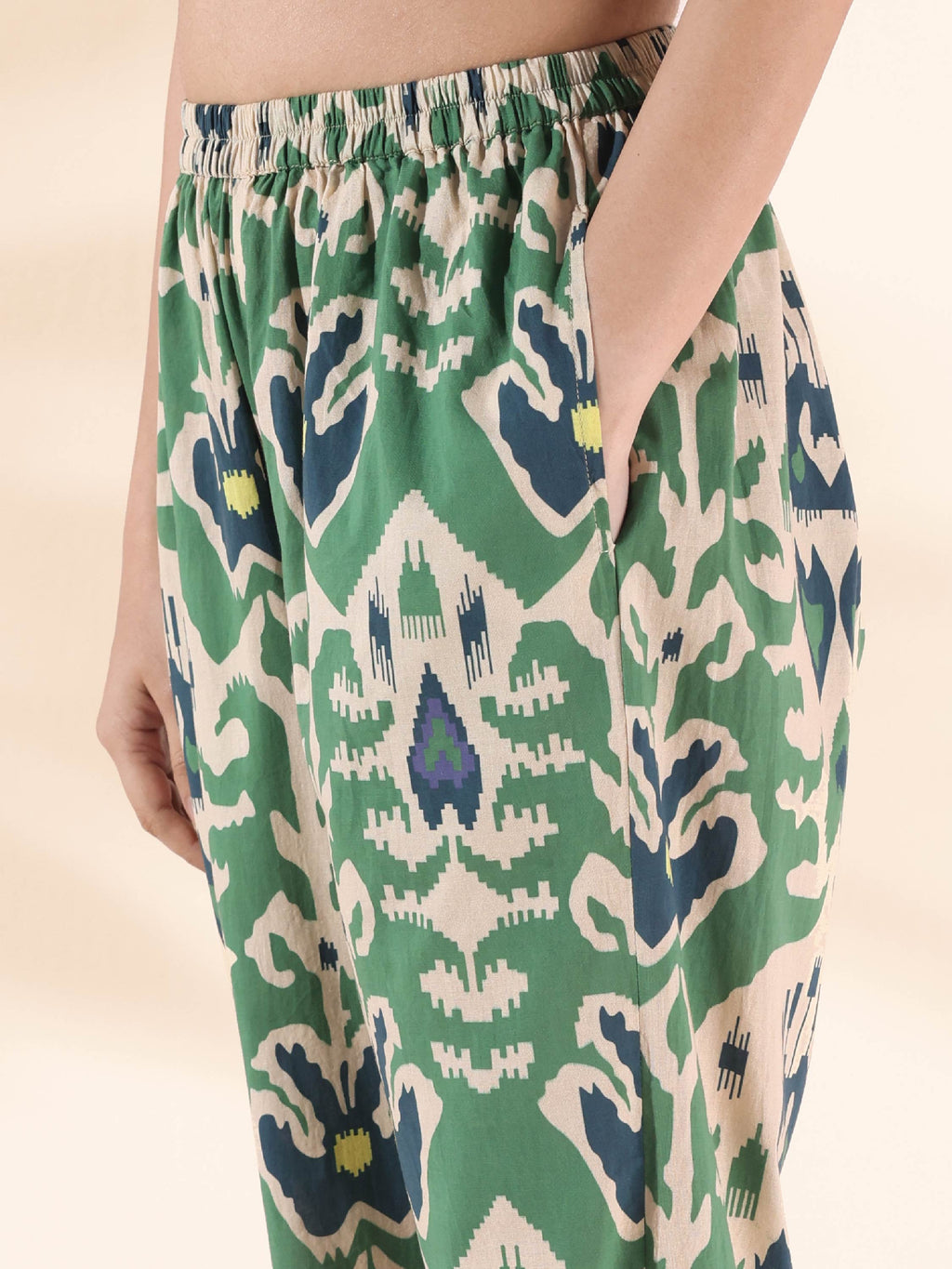 trueBrowns Green Cotton Ikat Relaxed Co-ord Set | Grocsy