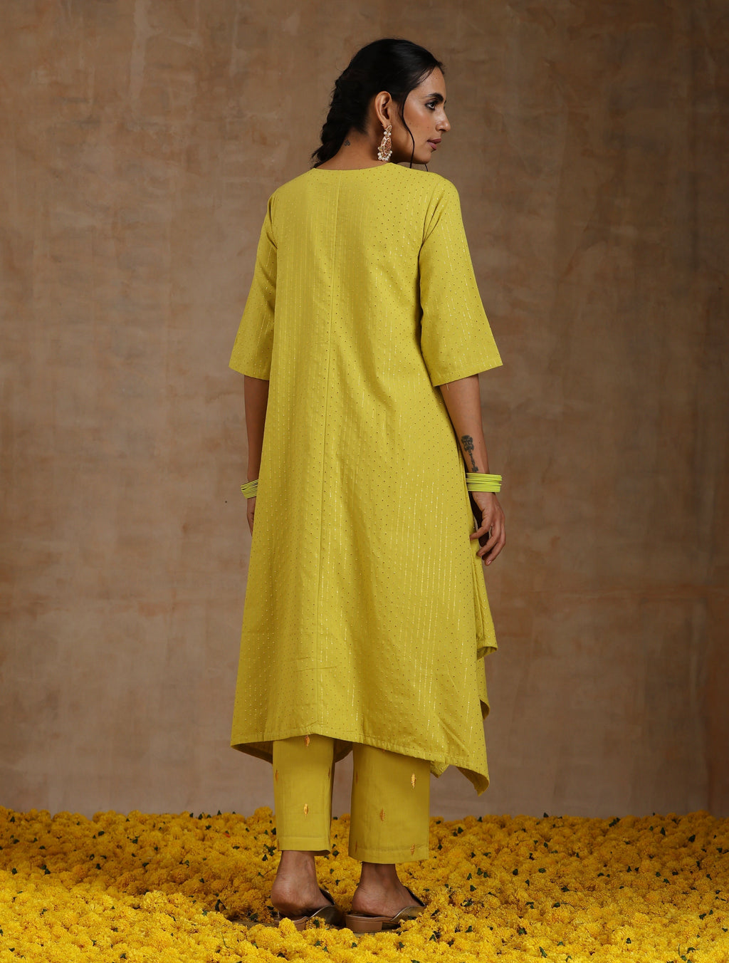 trueBrowns Lime Gold Cotton Handkerchief Kurta Set | Relove | Grocsy