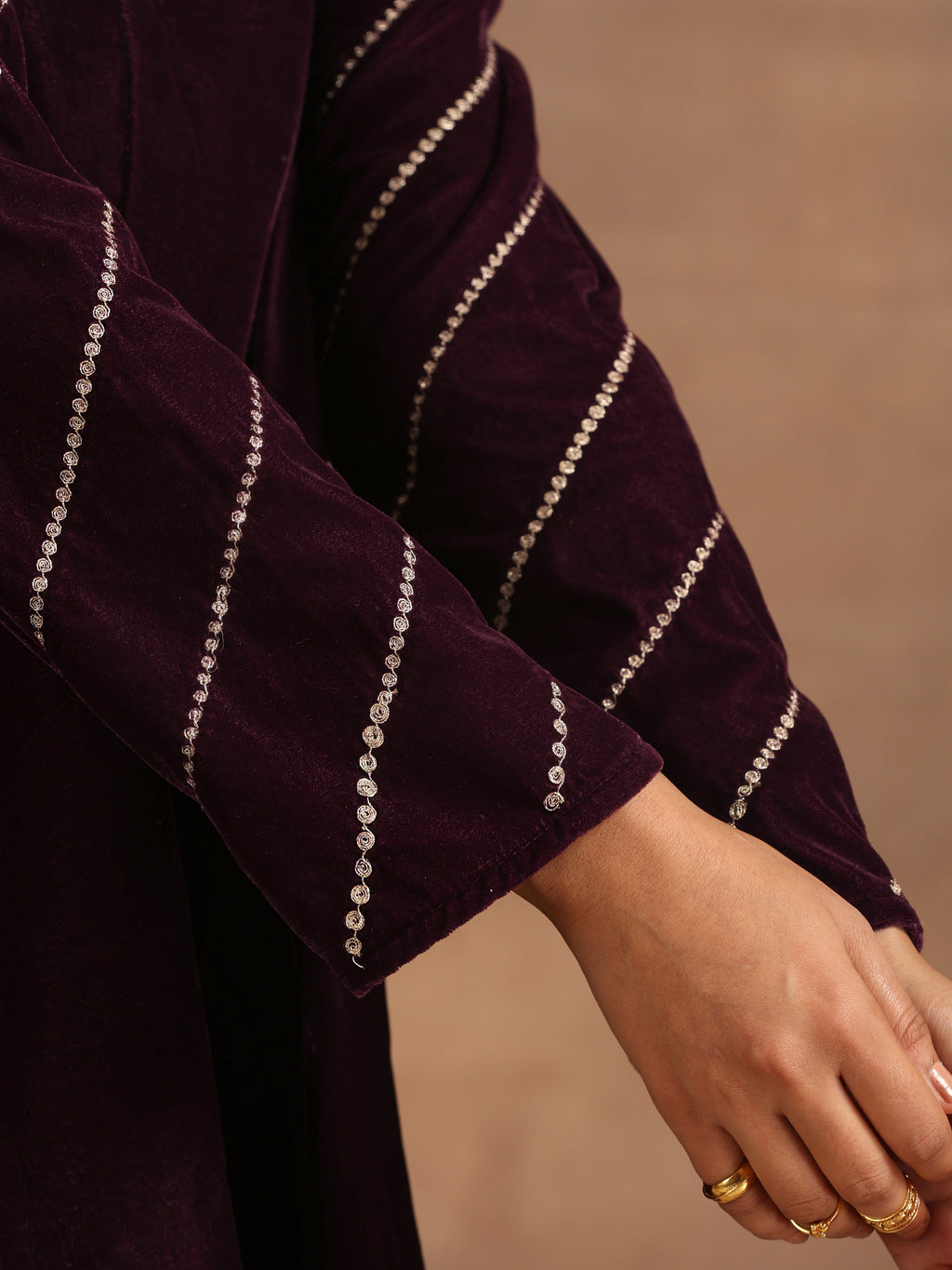 trueBrowns Wine Velvet Sleeve Embroidered Co-ord Set | Grocsy