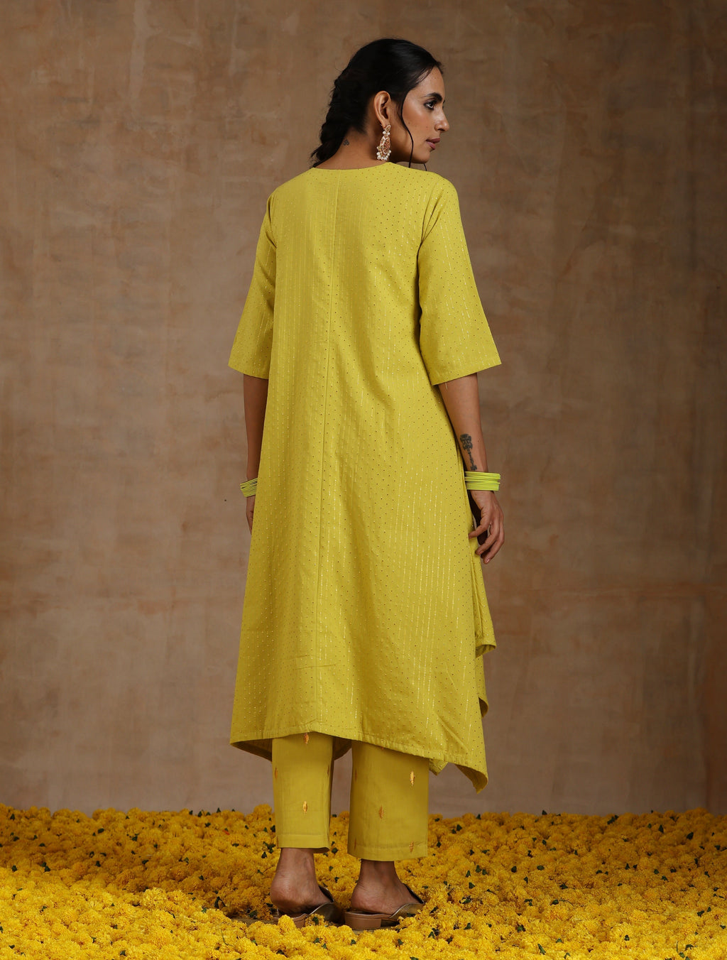 trueBrowns Lime Gold Cotton Handkerchief Kurta Set | Grocsy