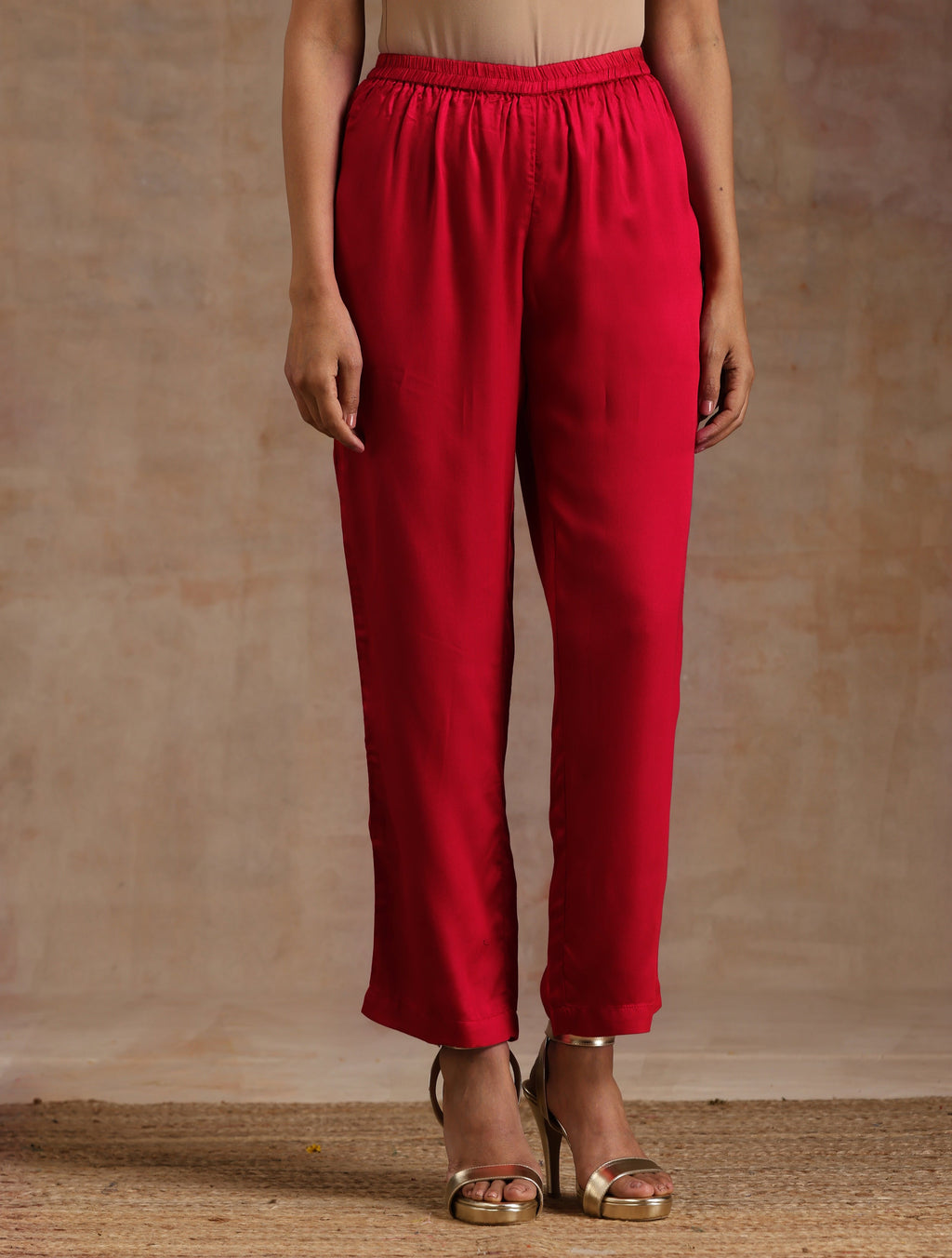 trueBrowns Red Modal Satin Oversized Round Co-Ord Set | Grocsy