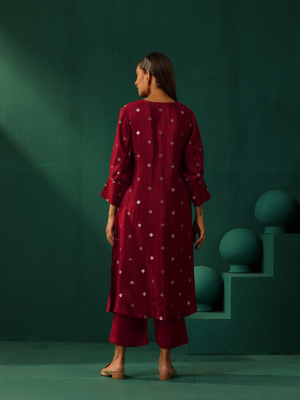 trueBrowns Maroon Diamond Viscose Silk Puff Sleeve Kurta Pant Set | Grocsy