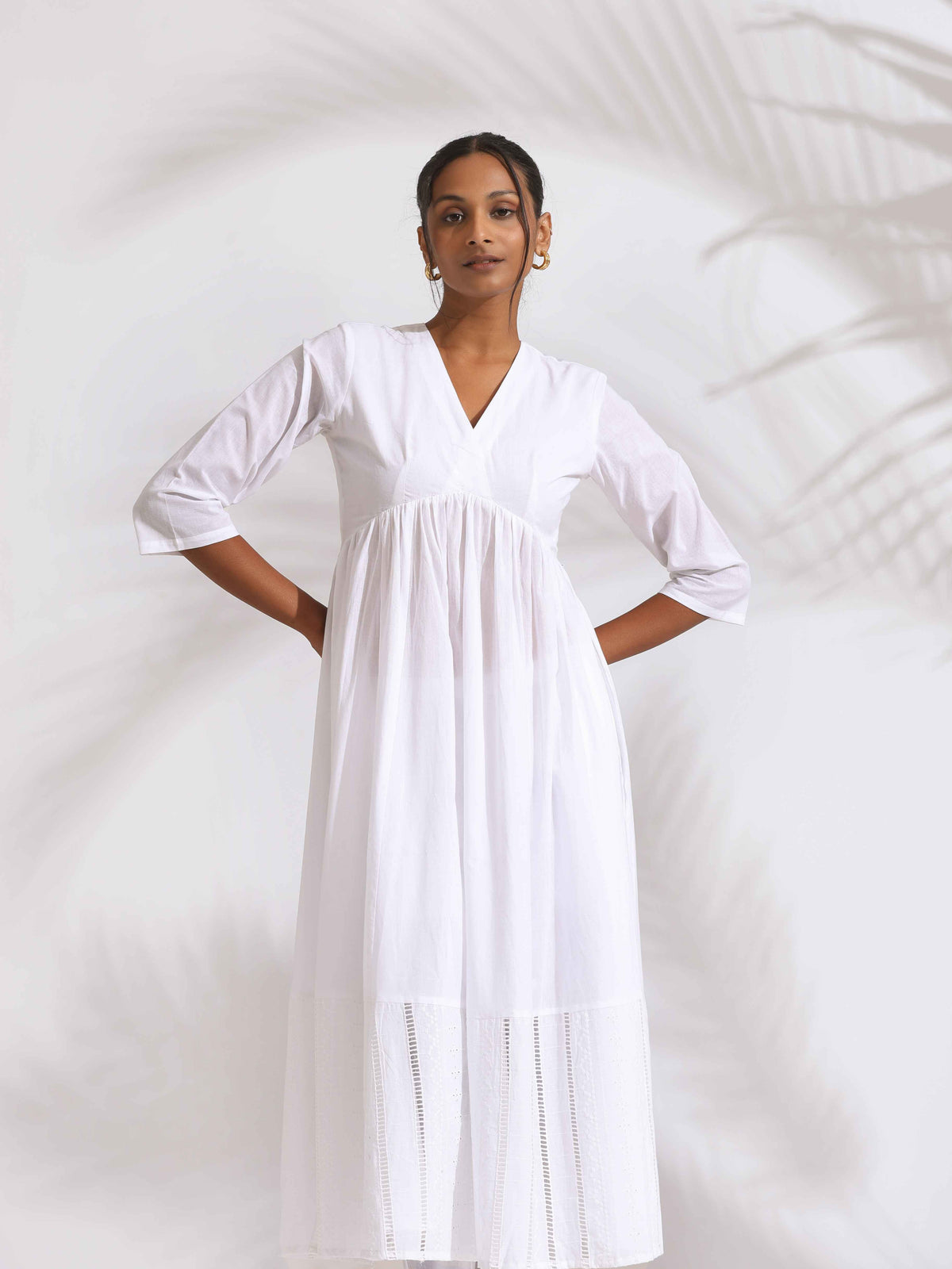 trueBrowns White Cotton Schiffli Flared Anarkali Kurta Set | Grocsy