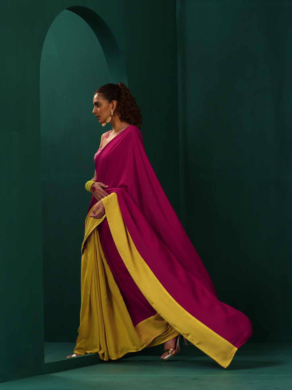 trueBrowns Lime Yellow Pink Muslin Silk Ready to Wear Saree | Grocsy