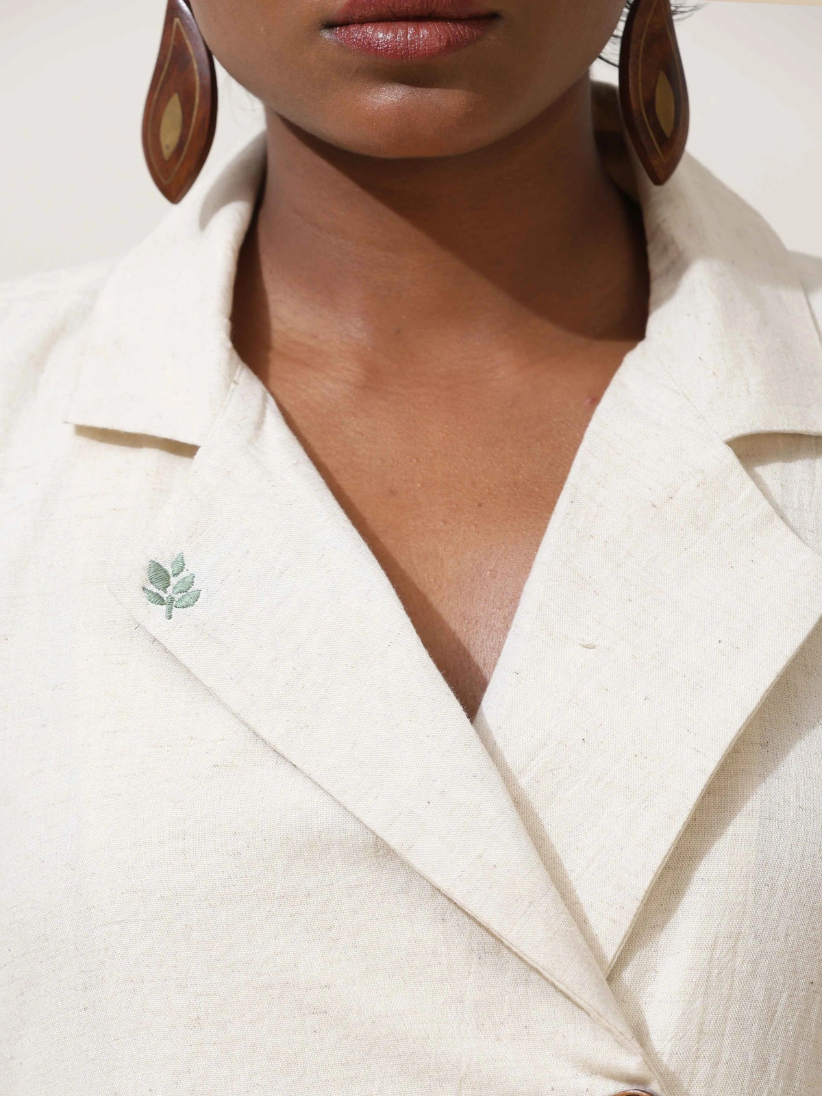 trueBrowns Off-White Cotton Linen Dress | Grocsy