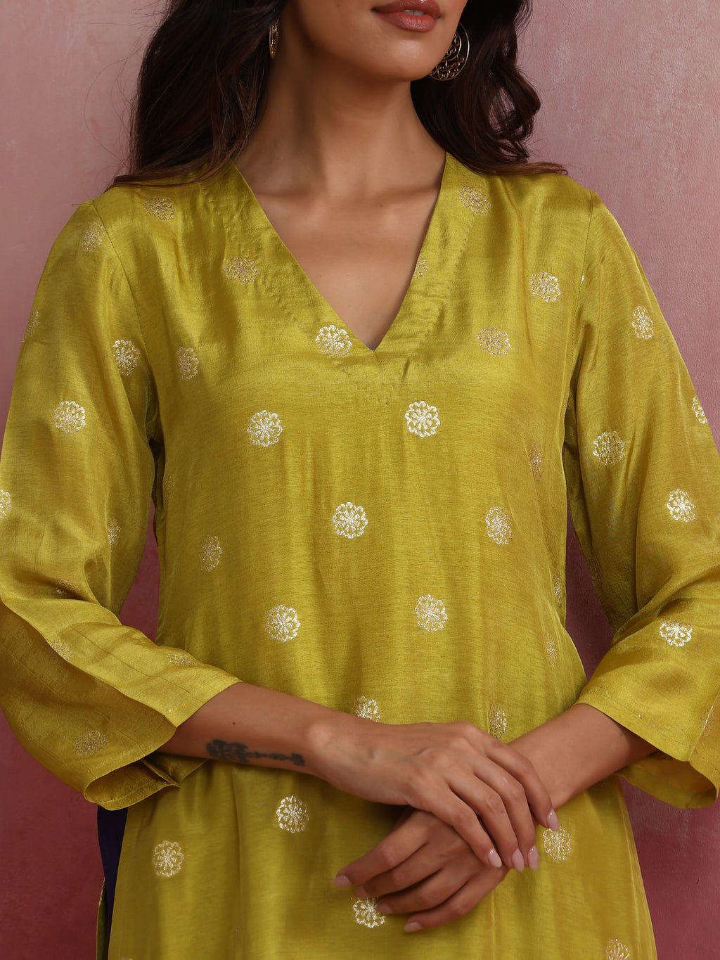 trueBrowns Lime Viscose Silk Kurta Set | Grocsy