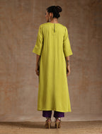 trueBrowns Lime Modal Satin Neck Pleat Kurta Set | Grocsy