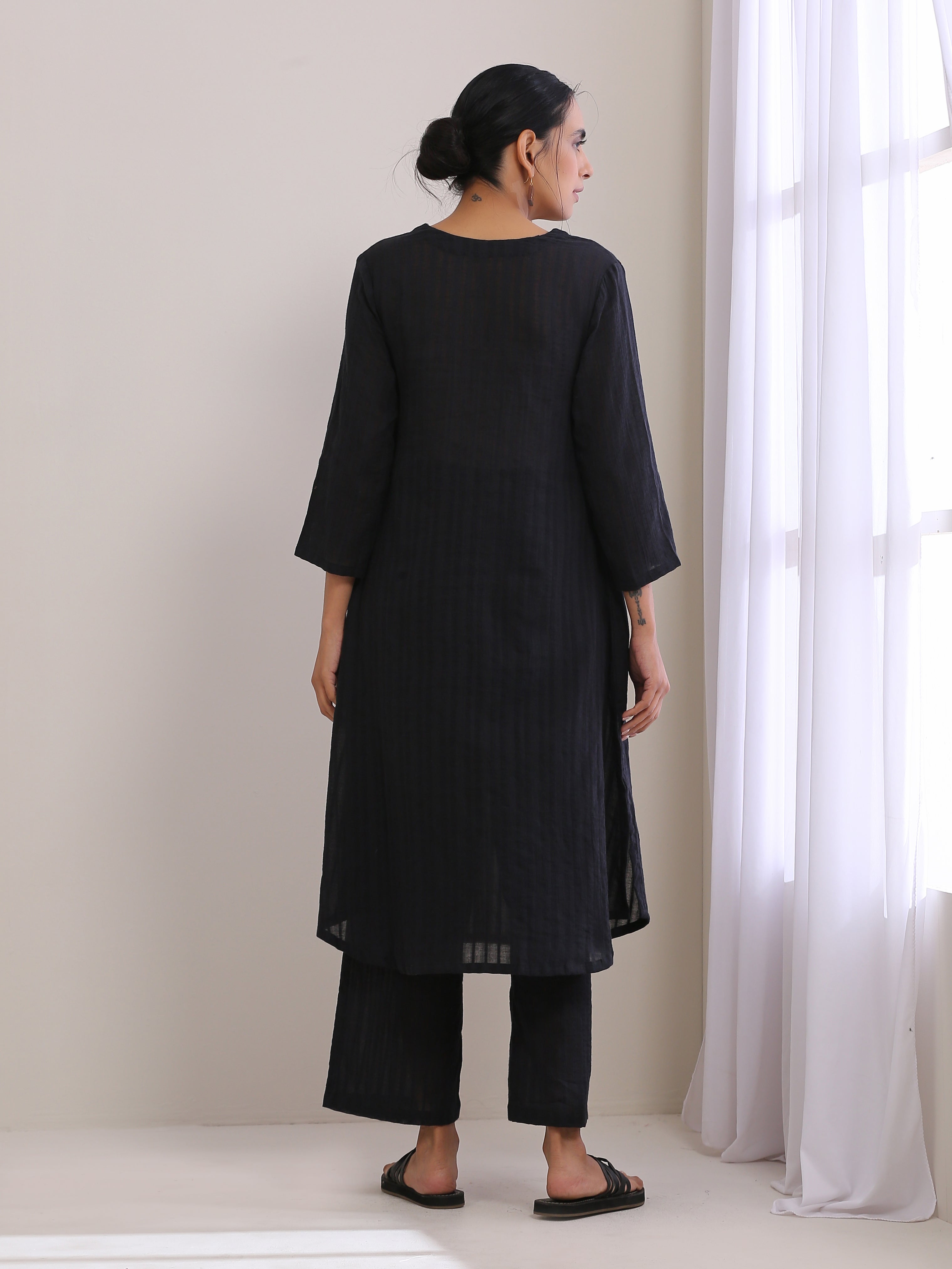 trueBrowns Black Dobby Flared Slit Kurta Pant Set | Grocsy