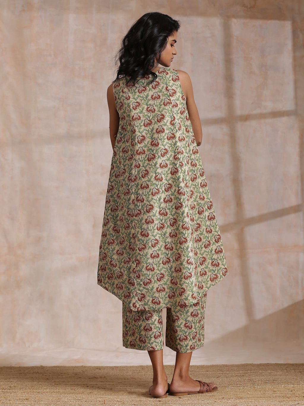 trueBrowns Beige Overall Brown Floral Block Print Cotton High-Low Co-Ord Set | Grocsy
