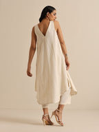 trueBrowns Off-White Sleeveless Kurta Pant Set | Grocsy