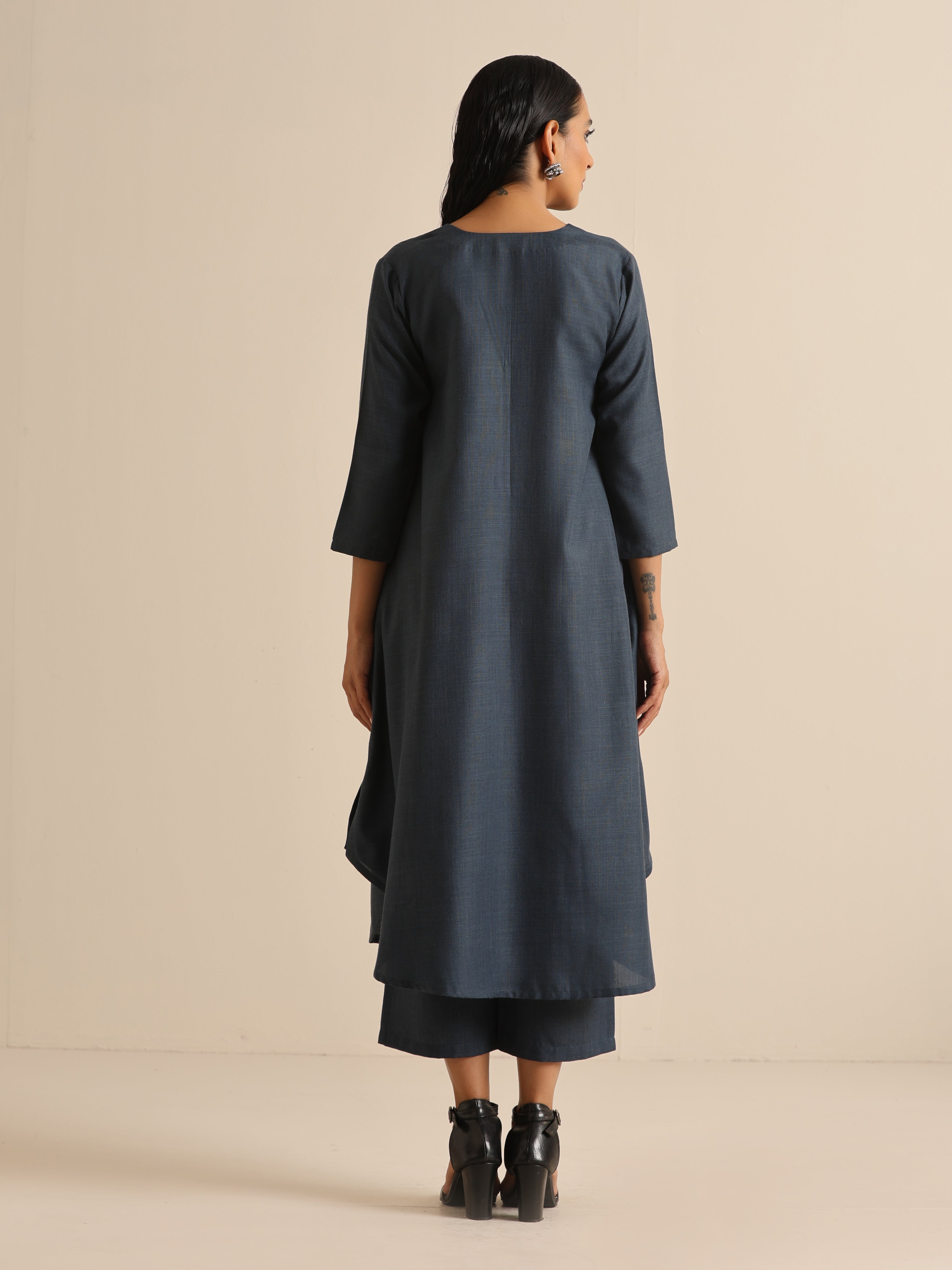 trueBrowns Light Blue Slub Gathered Kurta Pant Set | Grocsy