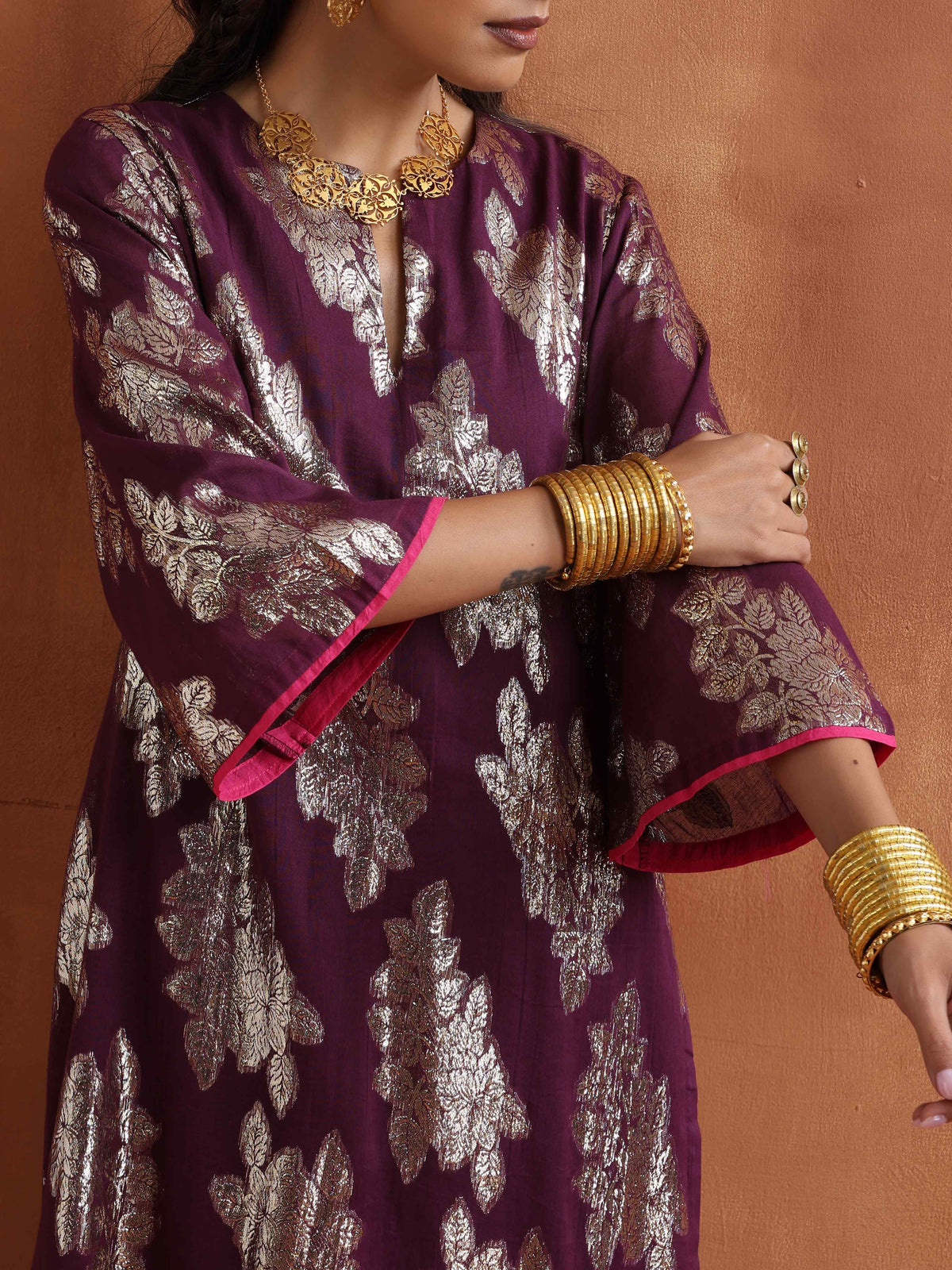 trueBrowns Purple Metallic Straight Kurta Set | Grocsy