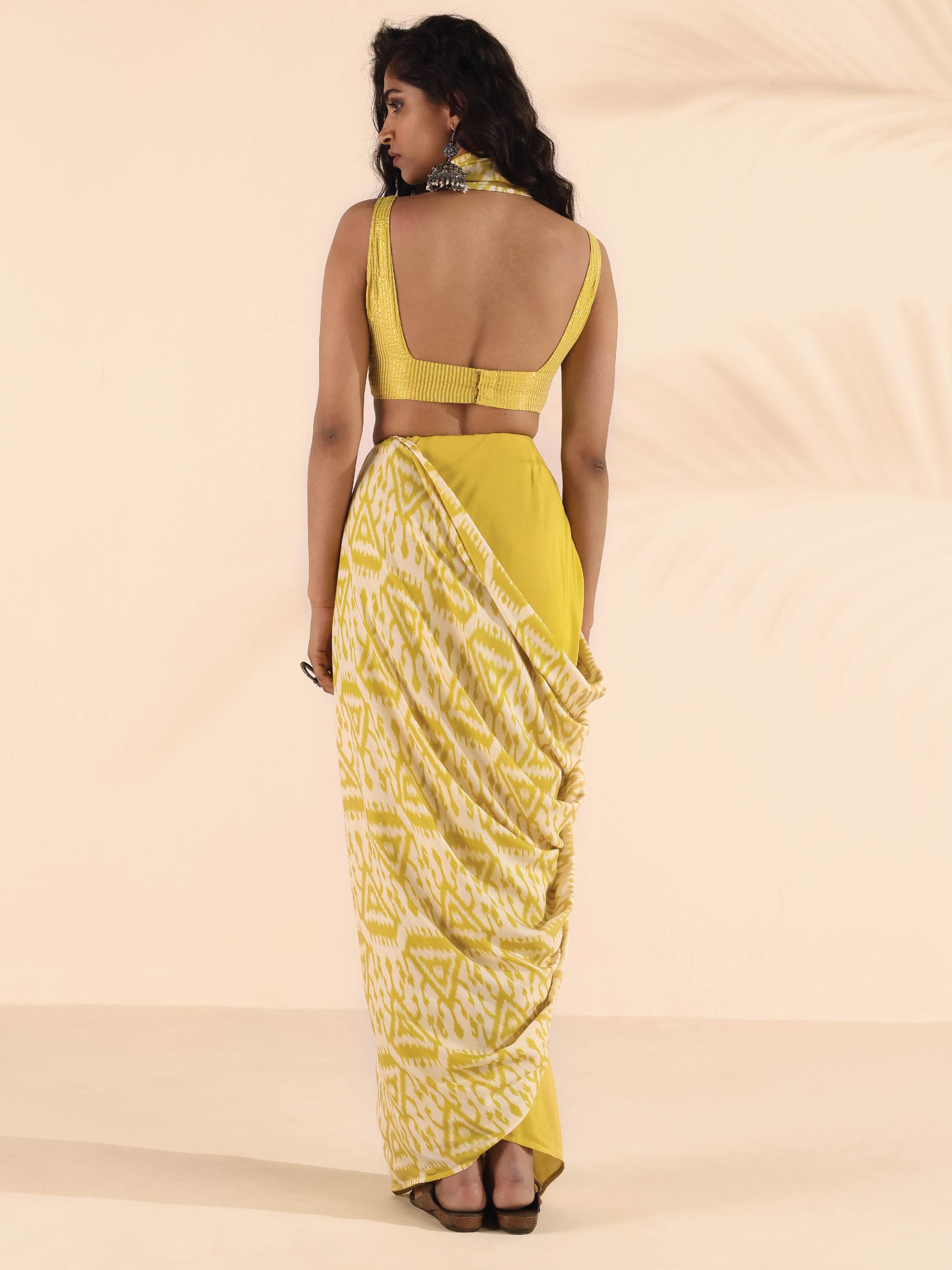 trueBrowns Lime Muslin Ikat Saree | Grocsy