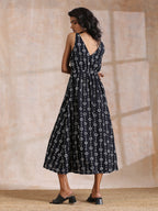 trueBrowns Black White Geometric Print Cotton Sleeveless Wrap Dress | Grocsy