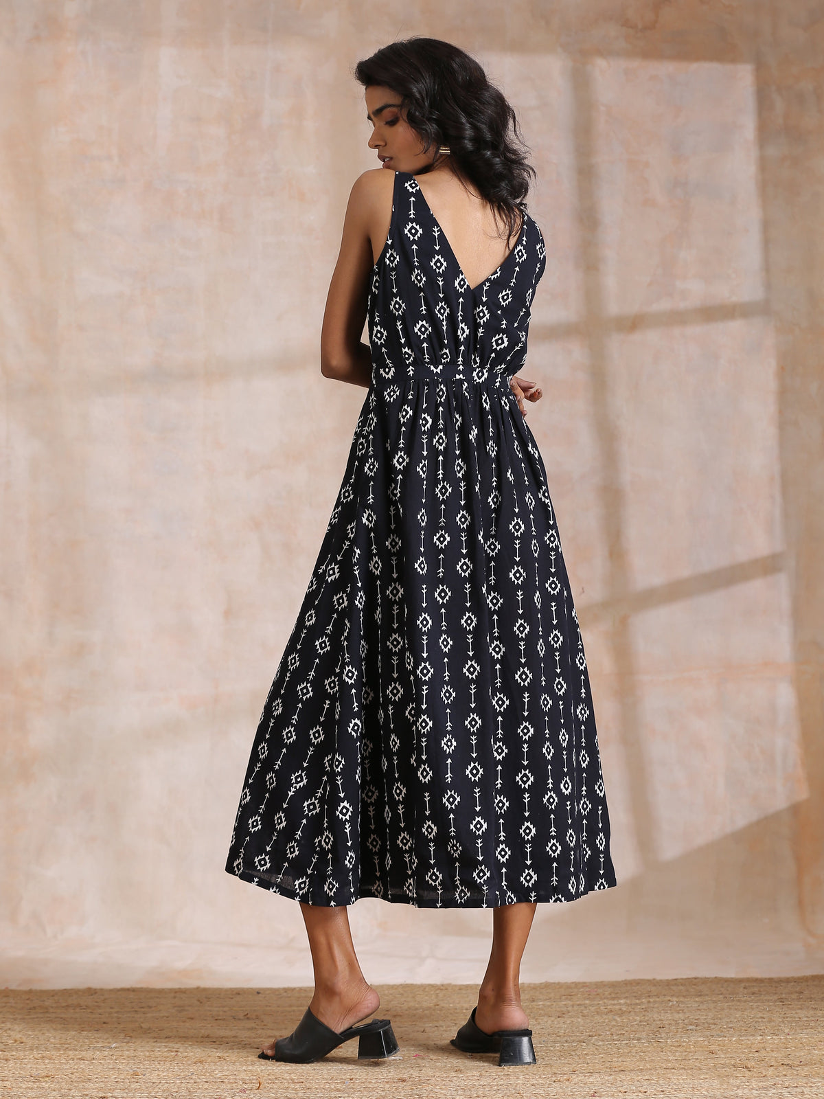 trueBrowns Black White Geometric Print Cotton Sleeveless Wrap Dress | Grocsy