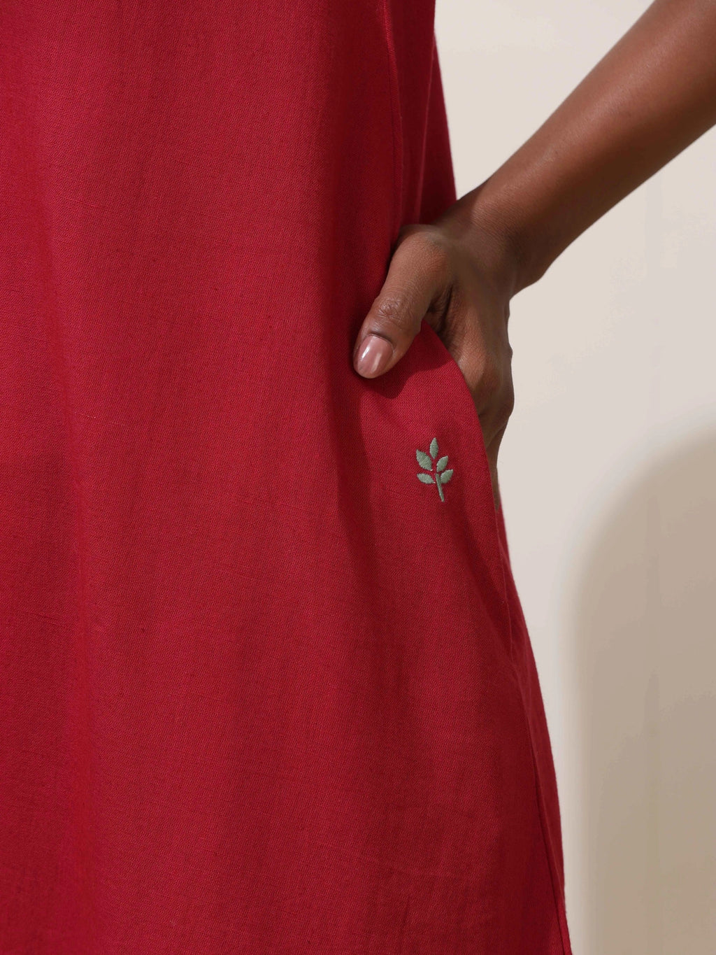 trueBrowns Maroon Cotton Linen Dress | Grocsy