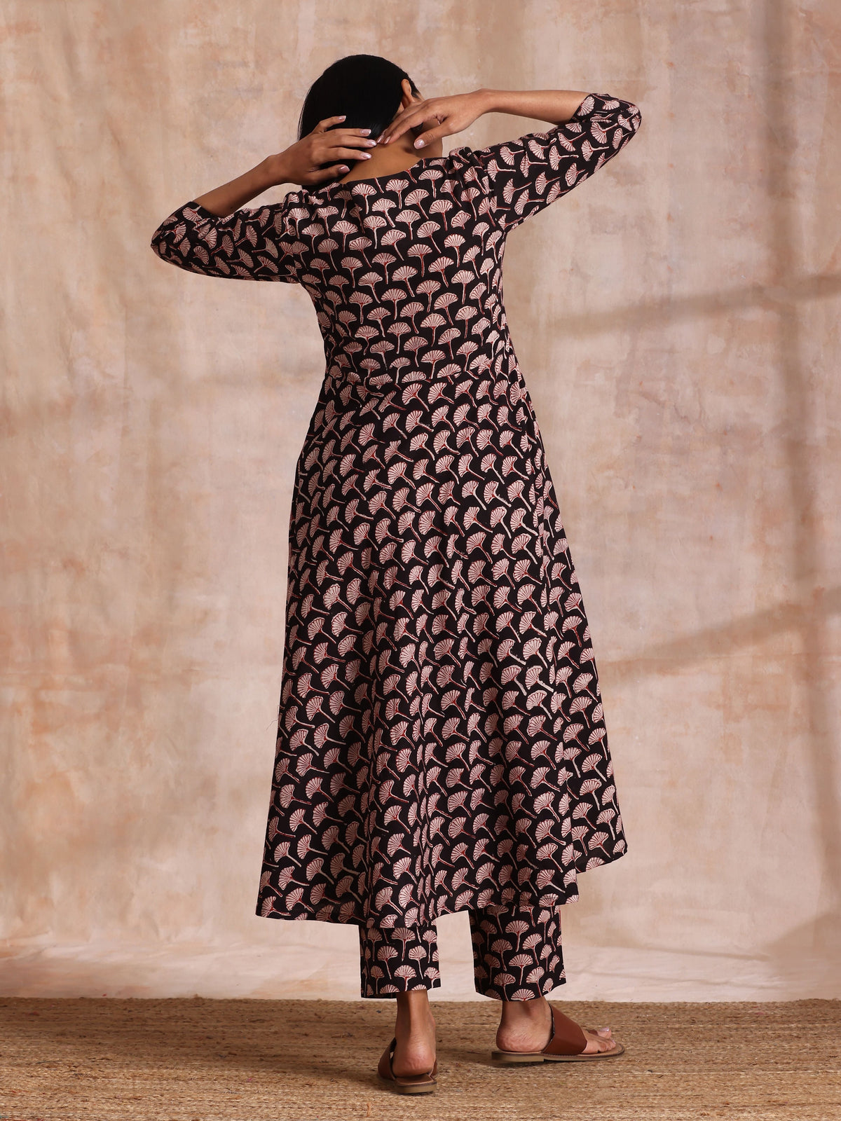 trueBrowns Black Floral Bagru Print Cotton Flared Kurta Pant Set | Grocsy