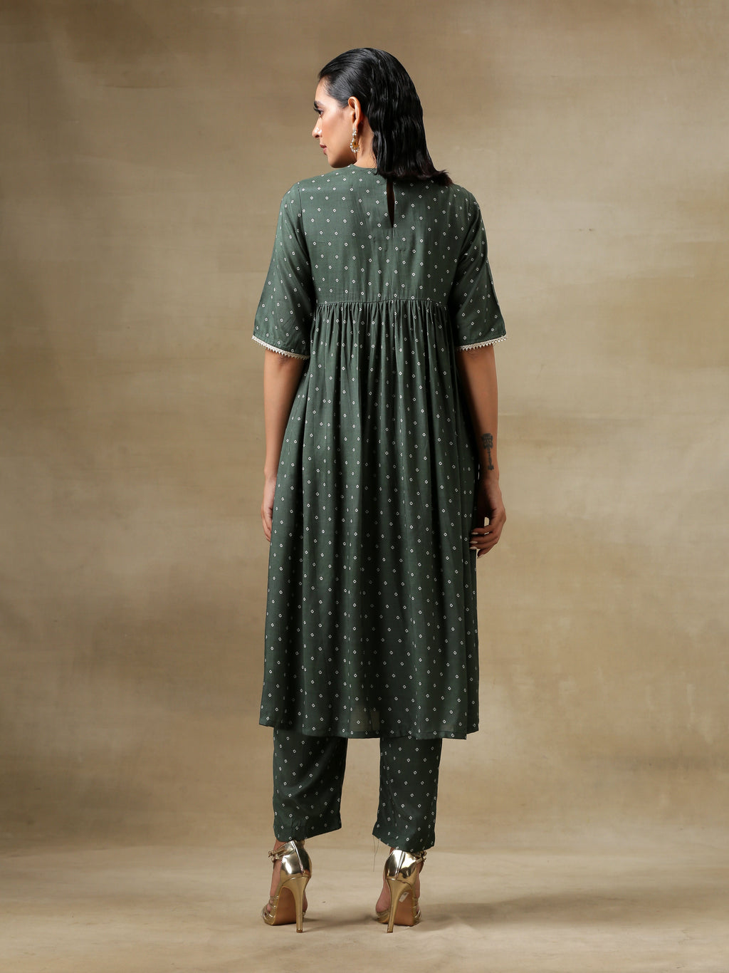 trueBrowns Dark Green Bandhani Printed Silk Side Gathered Kurta Pant Set | Grocsy