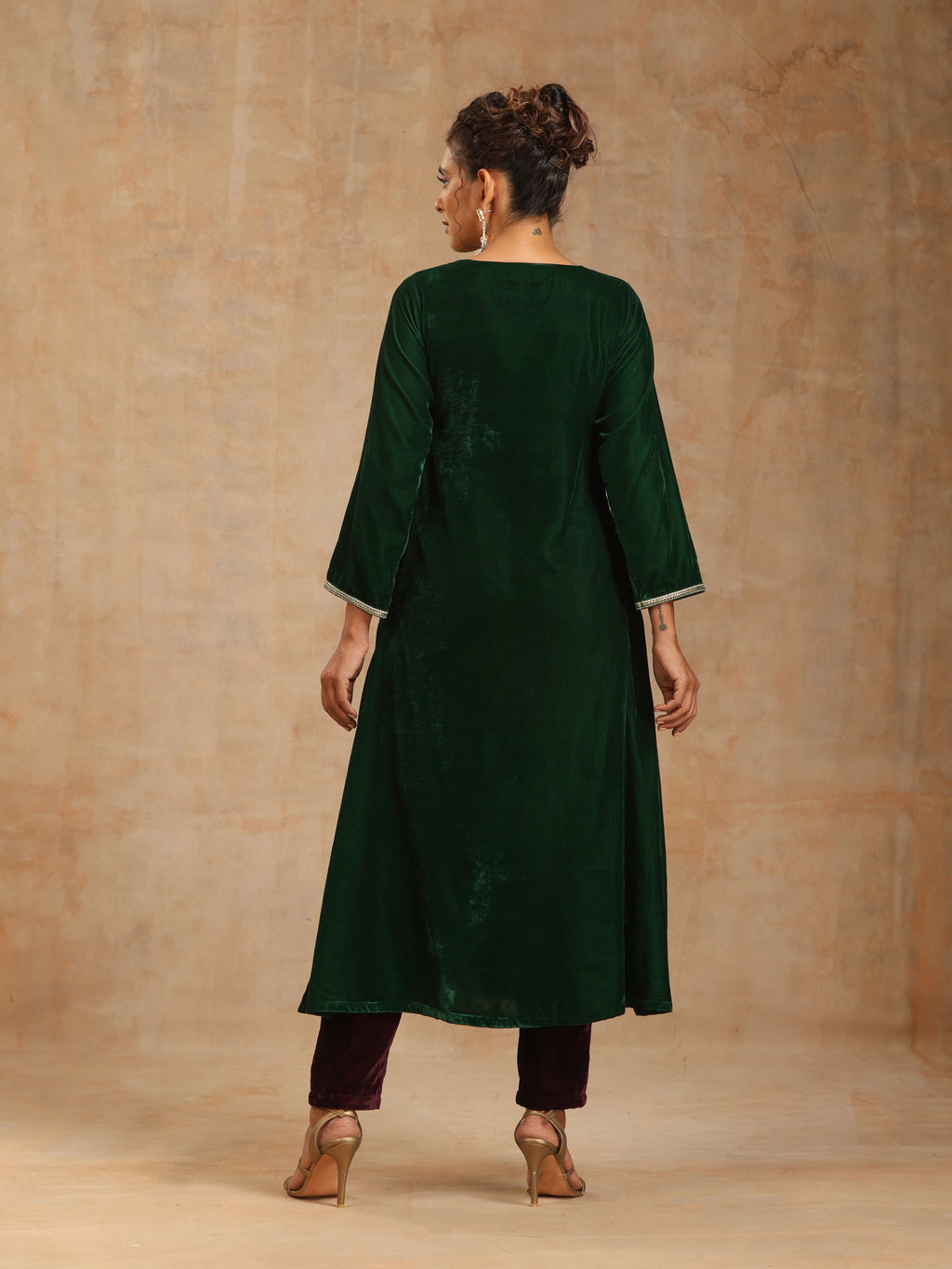 trueBrowns Green Velvet Embroidered Angrakha Kurta | Grocsy