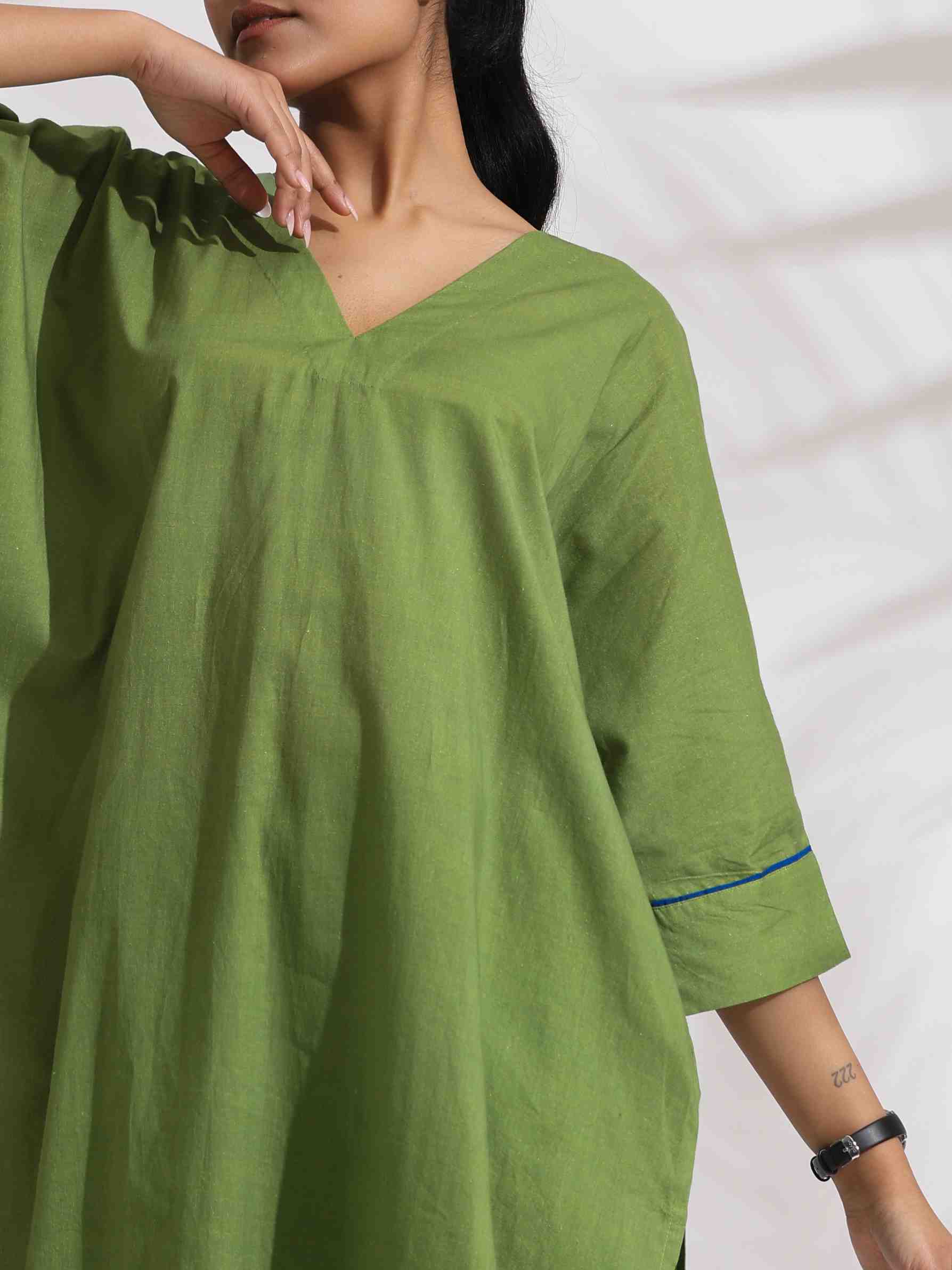 trueBrowns Green Cotton Placement Print Kurta Co-ord Set | Grocsy