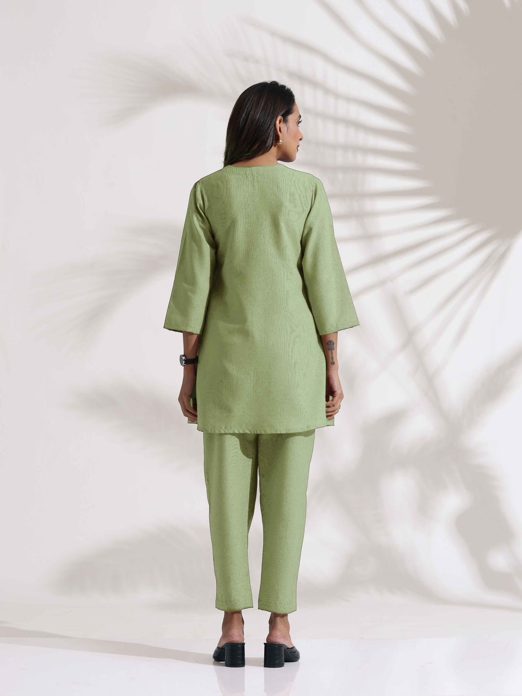 trueBrowns Green Slub Pleated Co-ord Set | Grocsy