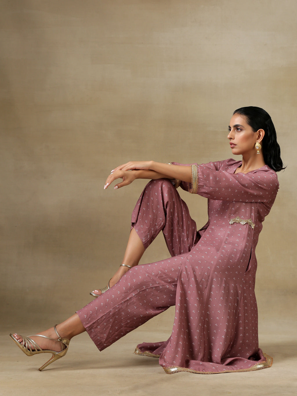 trueBrowns Dark Mauve Bandhani Printed Silk Front Slit Kurta Pant Set | Grocsy