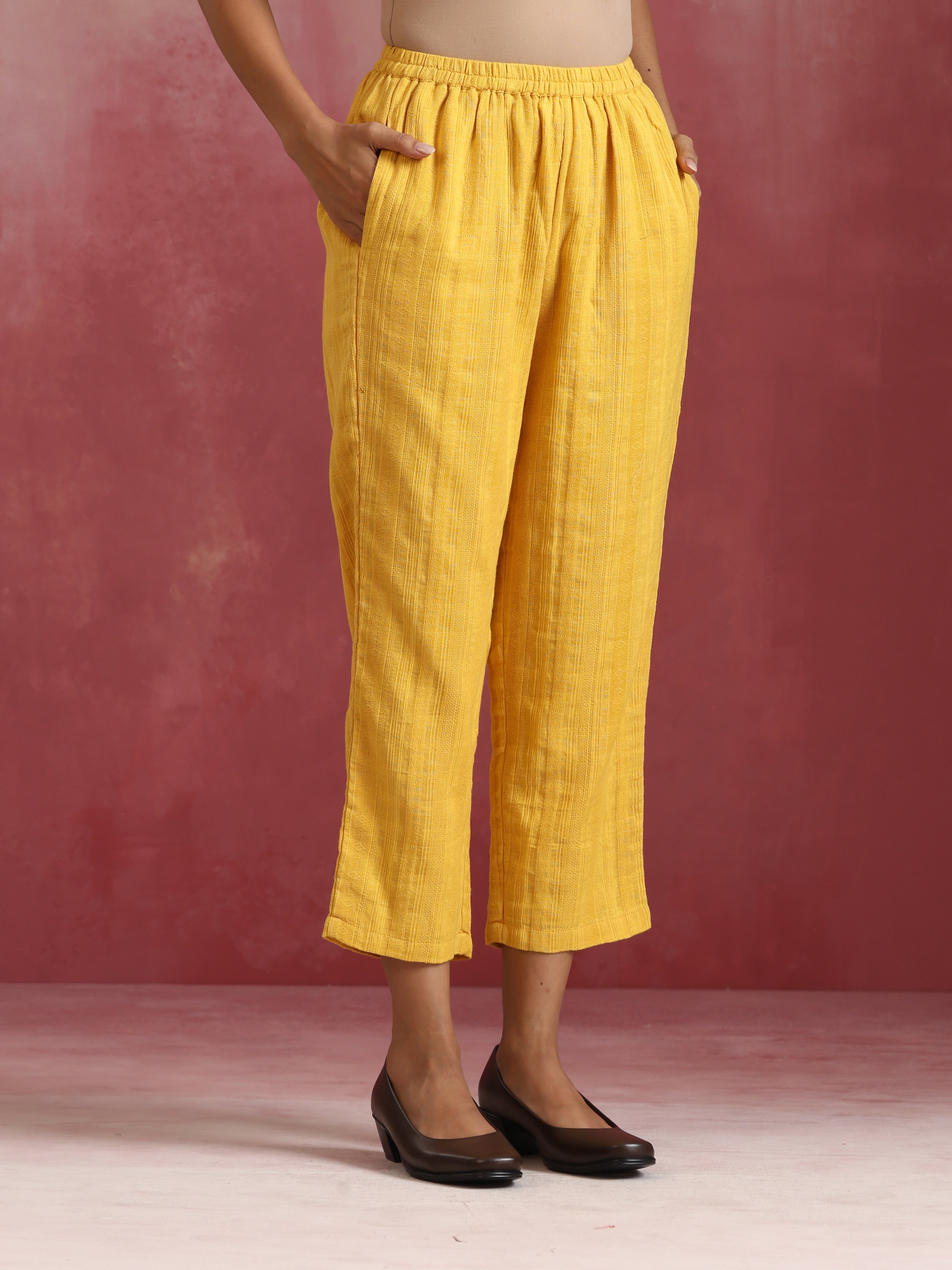 trueBrowns Cola Cotton Dobby Kurta Set | Grocsy