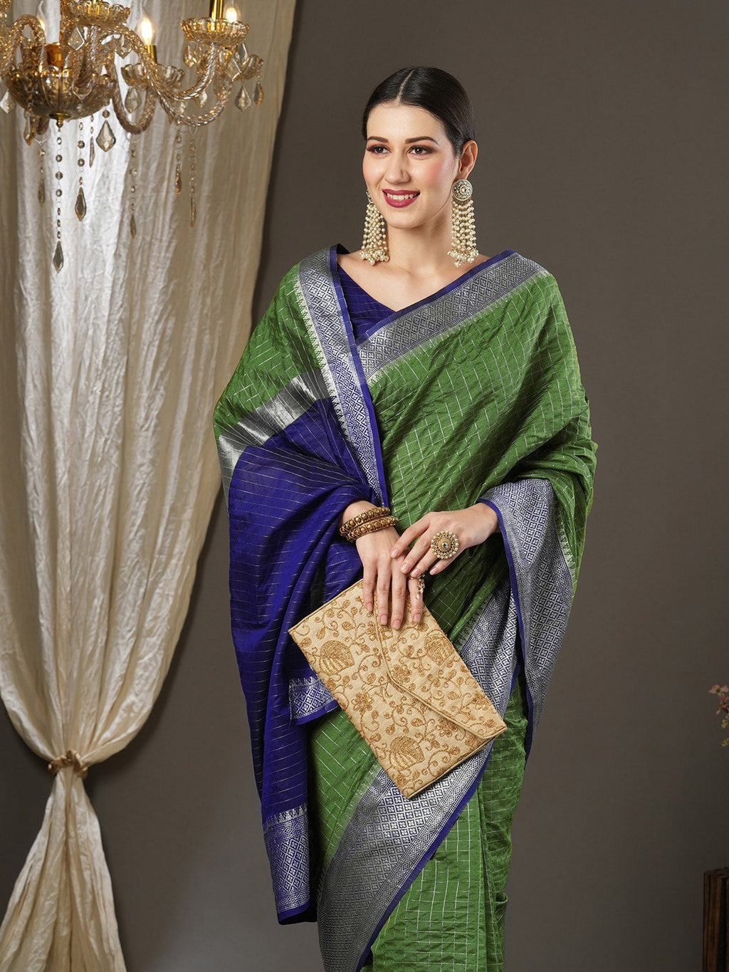 Saree Mall Checked Zari Taant Traditional Sarees | Grocsy