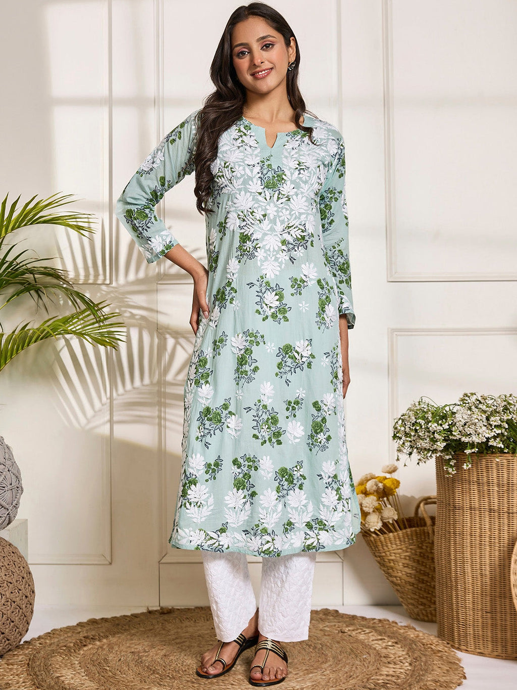 HOUSE OF KARI Floral Embroidered Chikankari Pure Cotton Kurta | Grocsy