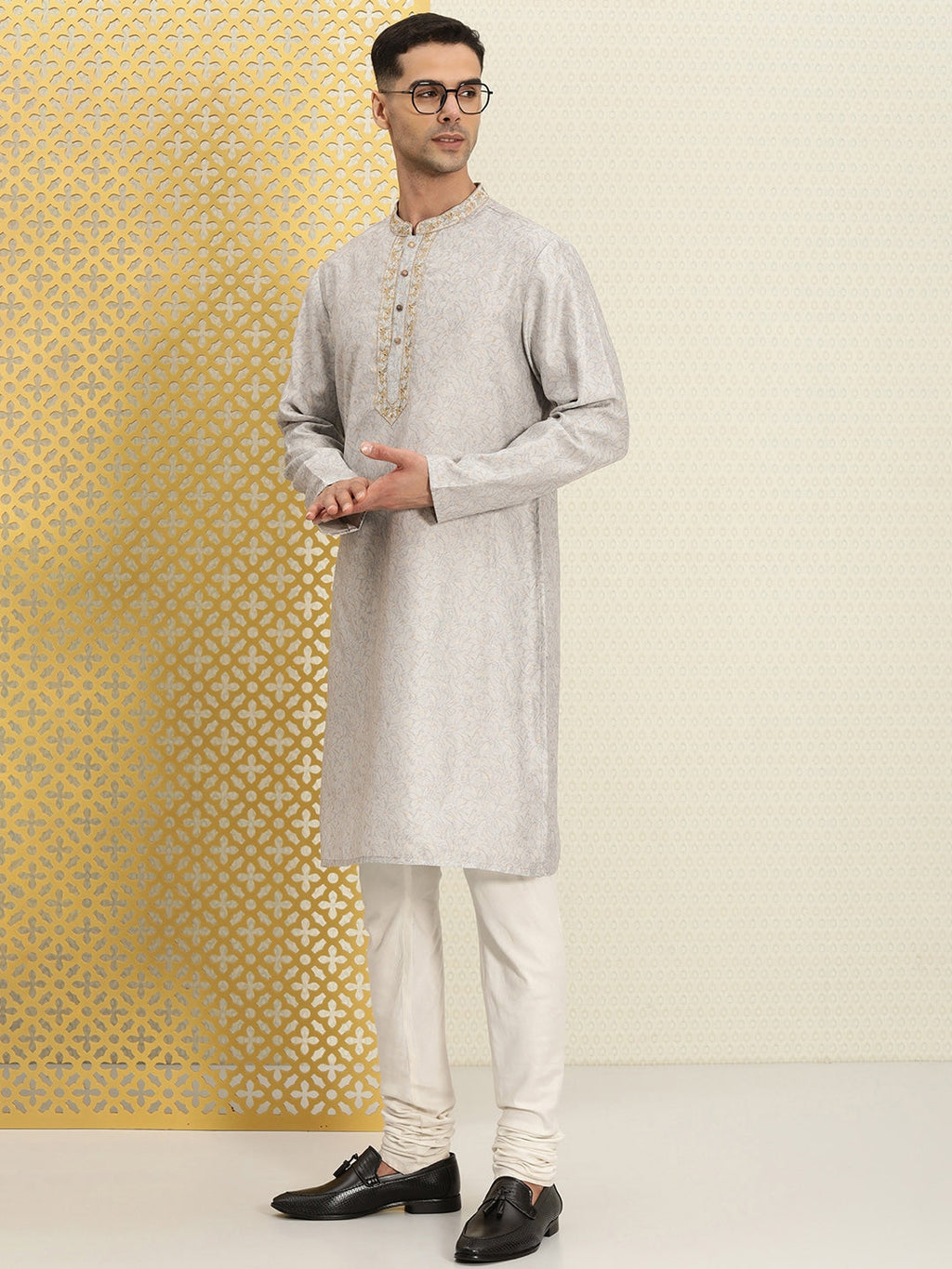 House of Pataudi Men Floral Printed Mandarin Collar Jashn Kurta | Grocsy