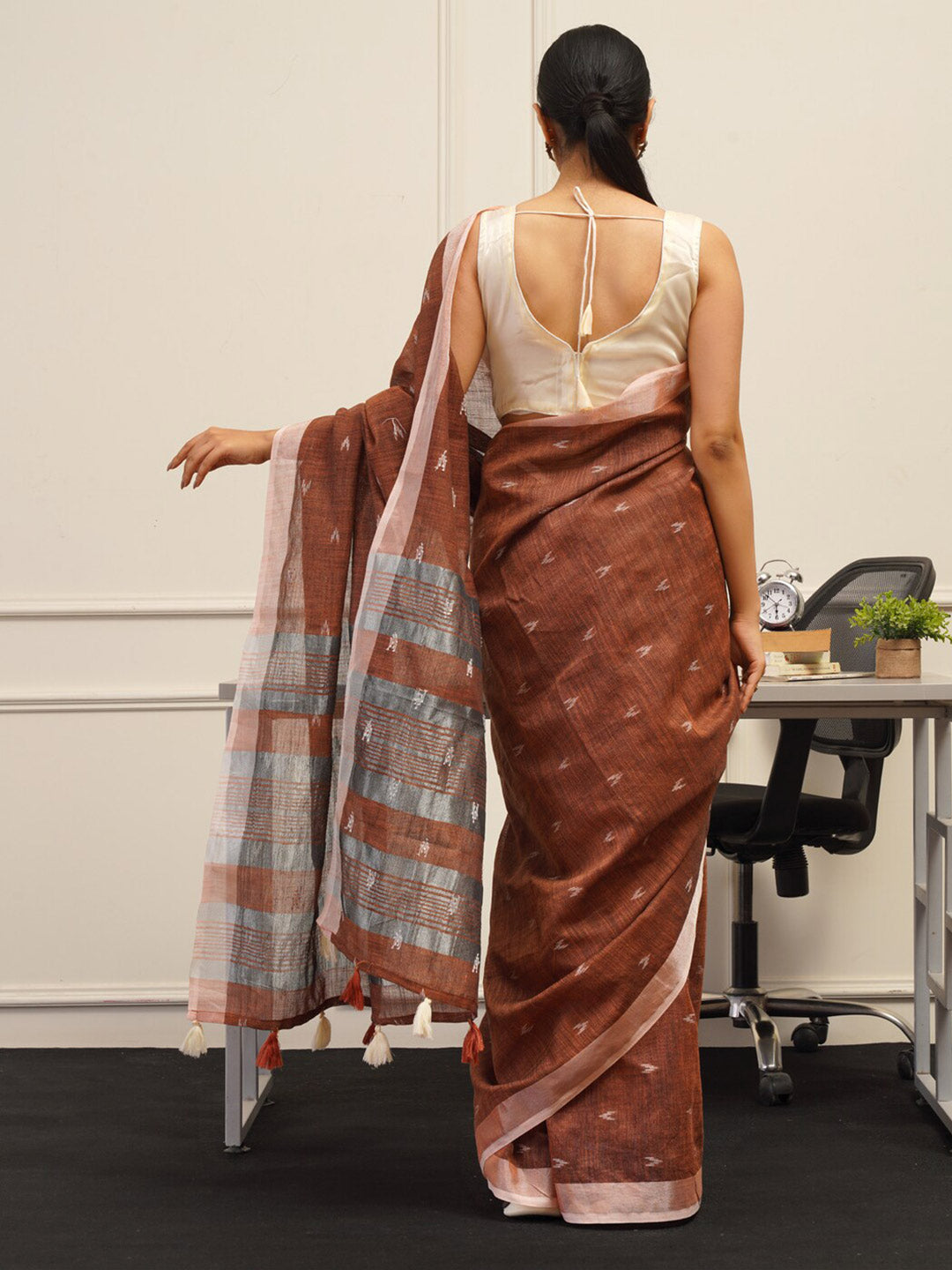 Tikhi Imli Rust Abstract Woven Design Zari Saree | Grocsy