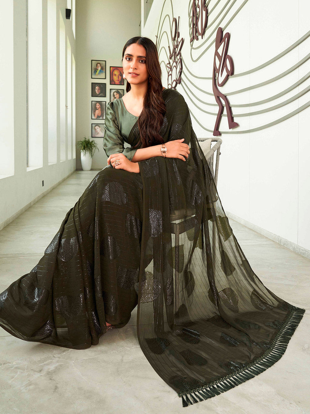 Tikhi Imli Green Floral Embellished Saree | Grocsy