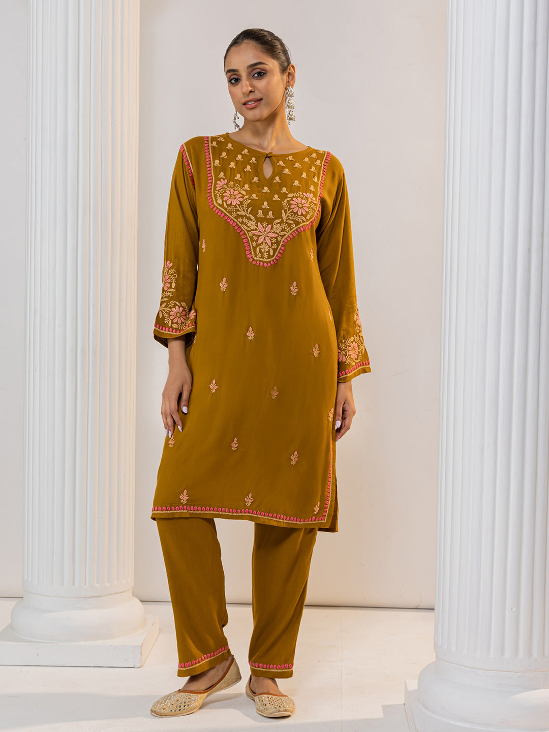 HOUSE OF KARI Floral Embroidered Chikankari Kurta With Palazzo | Grocsy