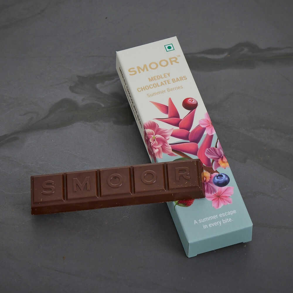 Smoor Medley Chocolate Bars Summer Berries | Grocsy