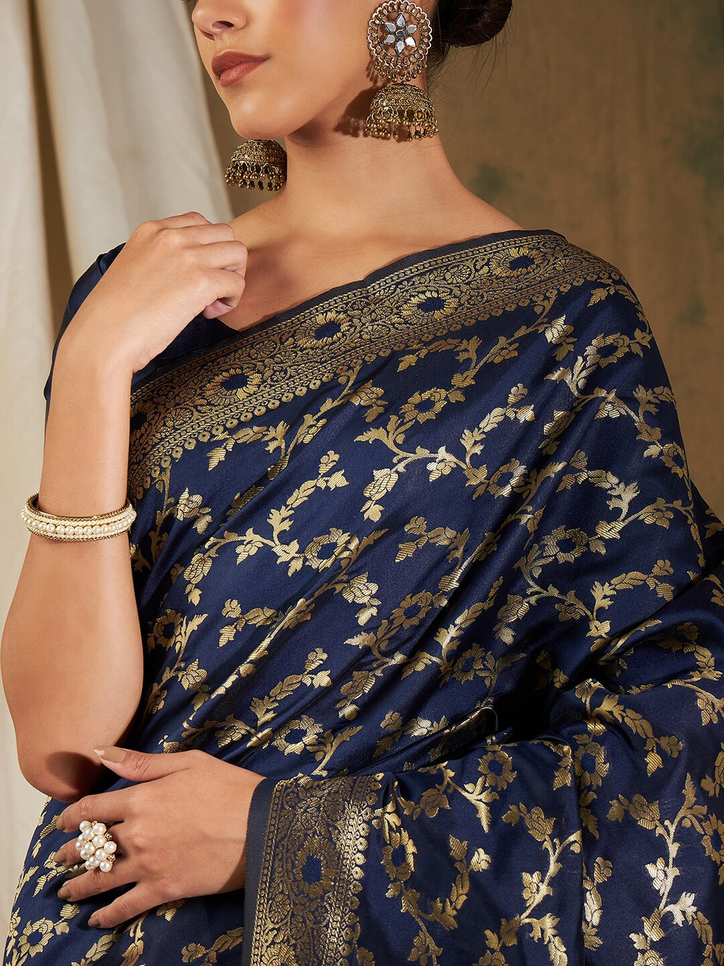 Sangria Navy Blue & Gold-Toned Floral Woven Design Zari Silk Blend Banarasi Saree | Grocsy