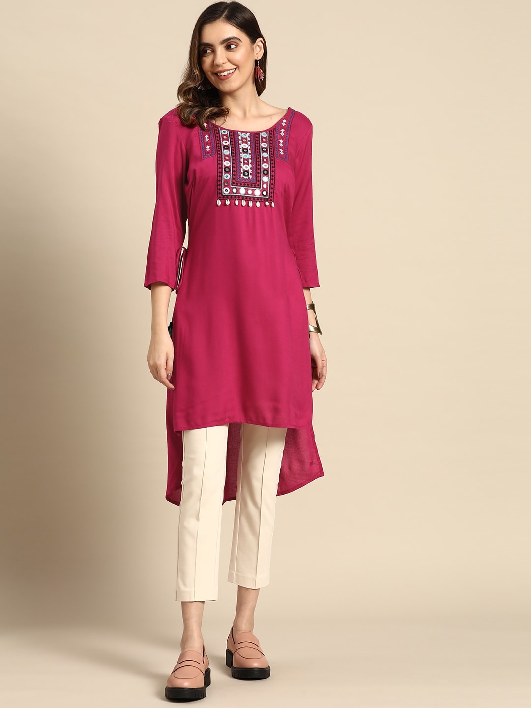 Sangria Geometric Yoke Design Thread Work Kurta | Grocsy