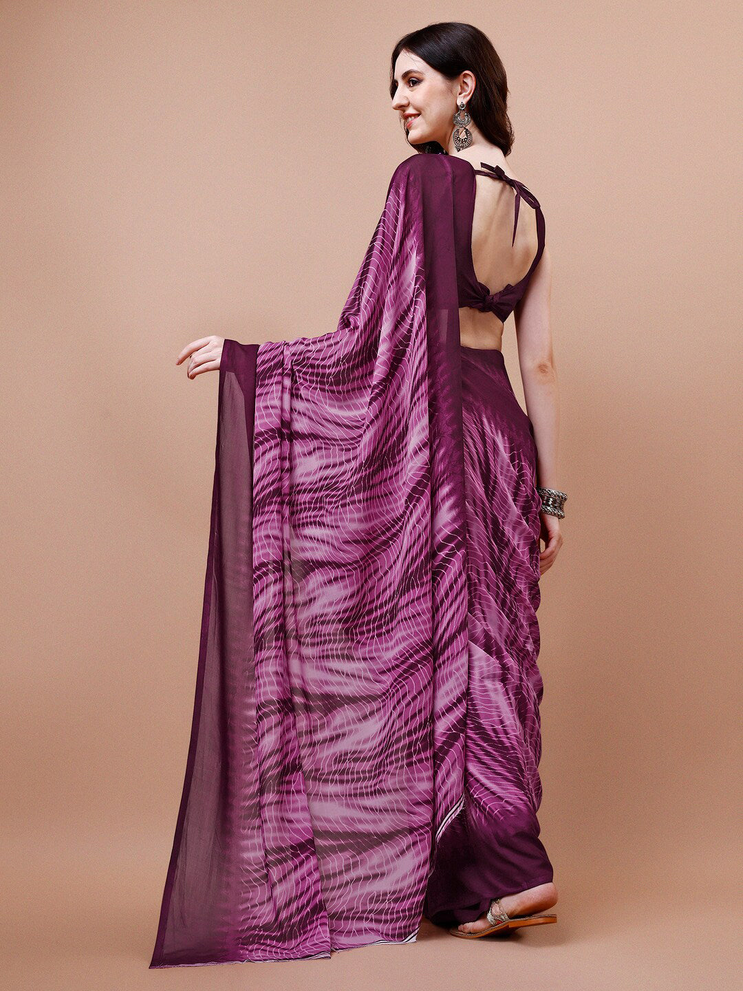 Sangria Purple Abstract Printed Saree | Grocsy