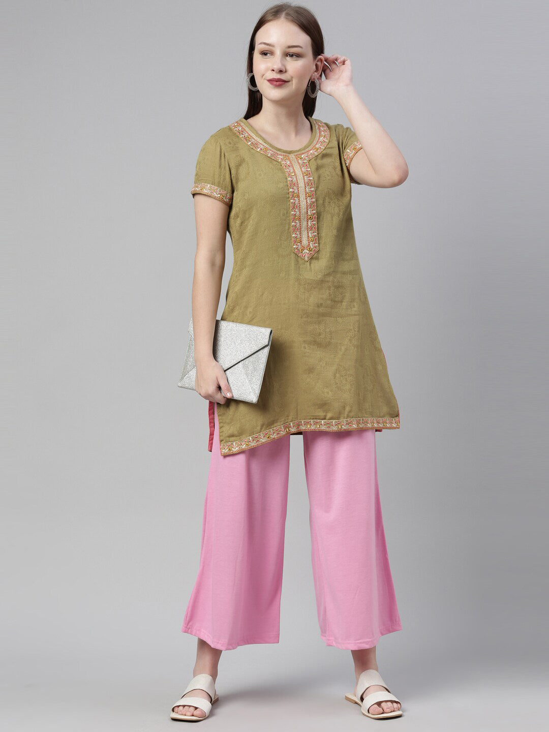 Souchii Women Pink Knitted Palazzos | Grocsy