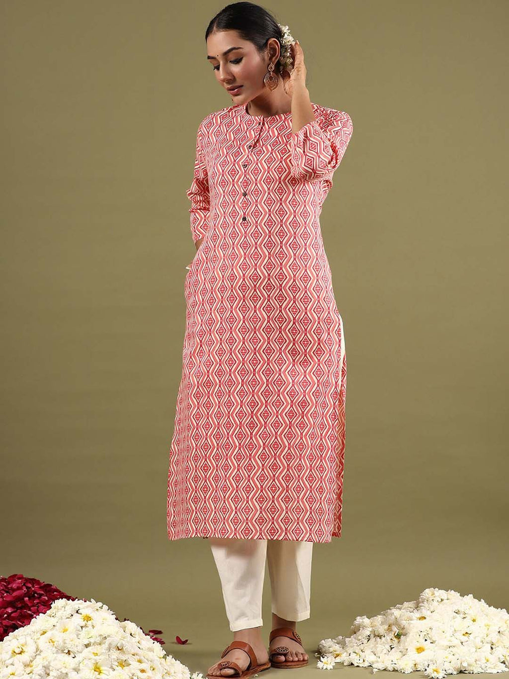 Indo Era Geometric Printed Mirror Work Straight Kurta | Grocsy