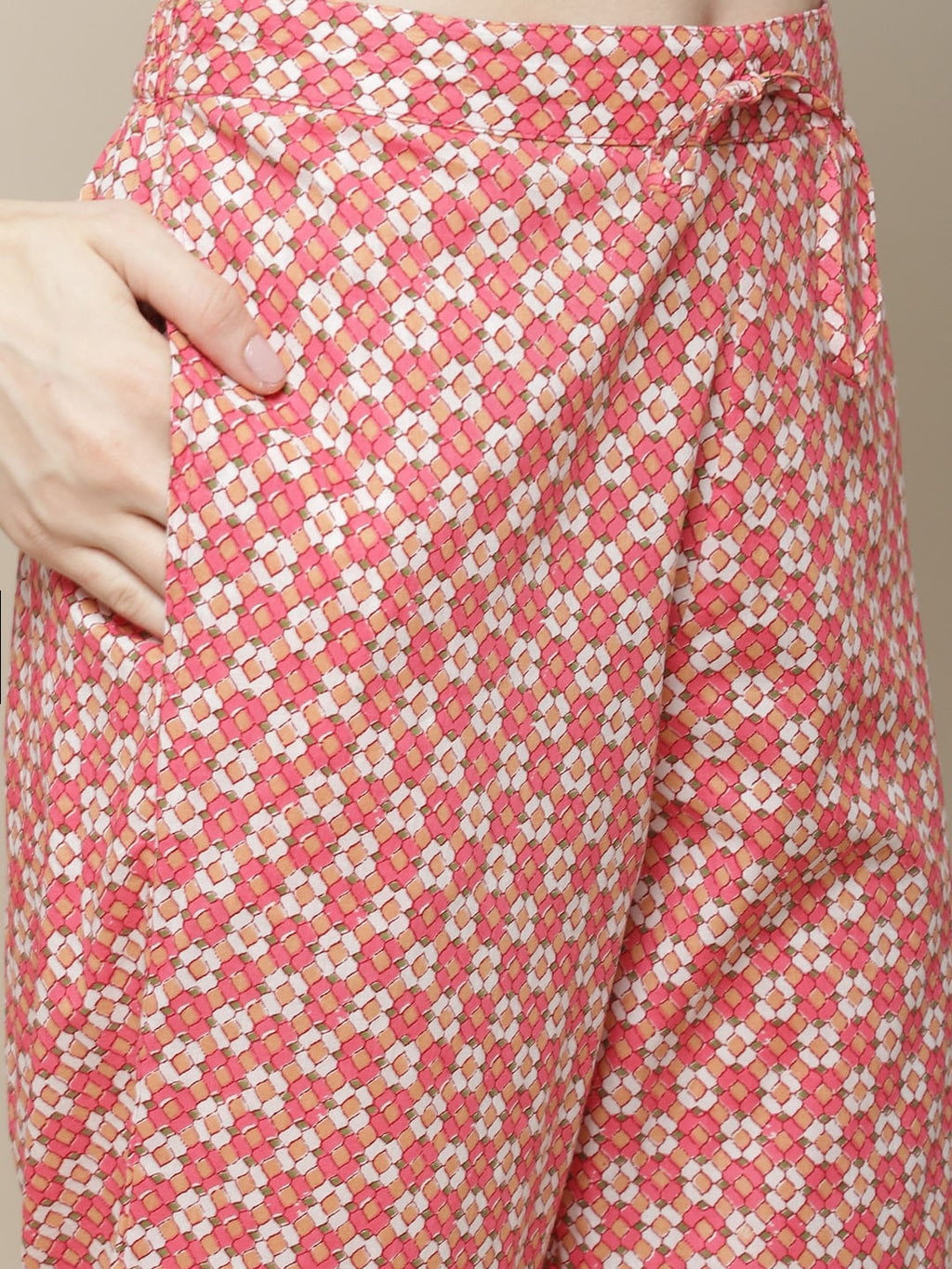 Sangria Women Pink Floral Printed Pure Cotton Kurta with Trouser & Dupatta | Grocsy