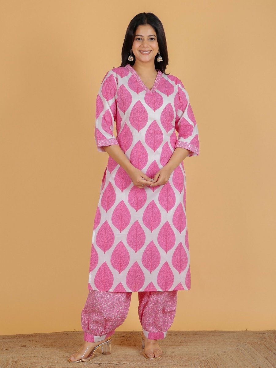 Aramya Straight Soft Cotton Floral Print Women's Kurta - Pink | Grocsy