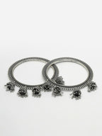 NVR Women's Set of 2 Silver-Toned German Silver Oxidised Bangle