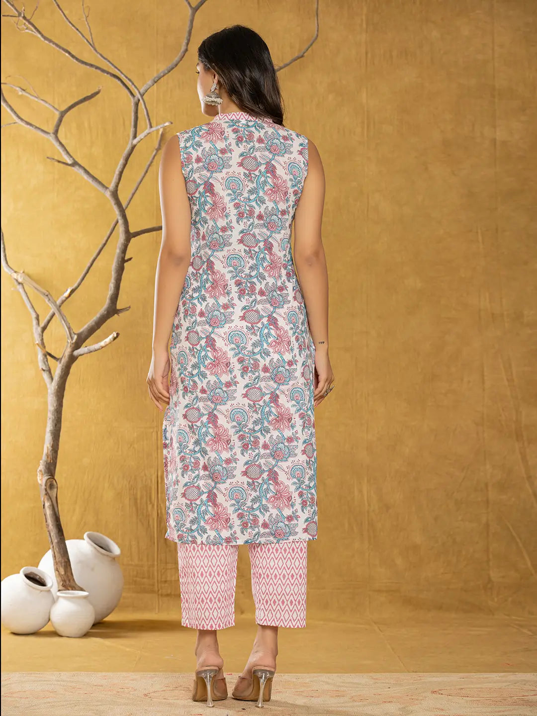 Yufta Cotton White Floral Print Kurta Dupatta Set | Grocsy