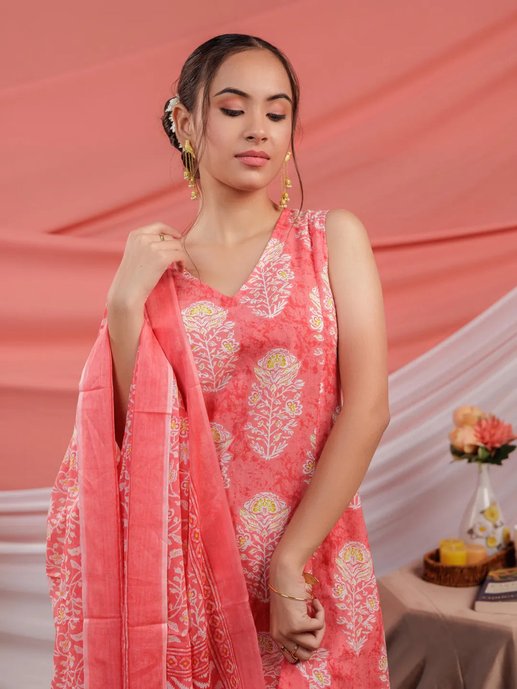 Yufta Pink Cotton Floral Print Cotton A-Line Kurta Dupatta Set | Grocsy