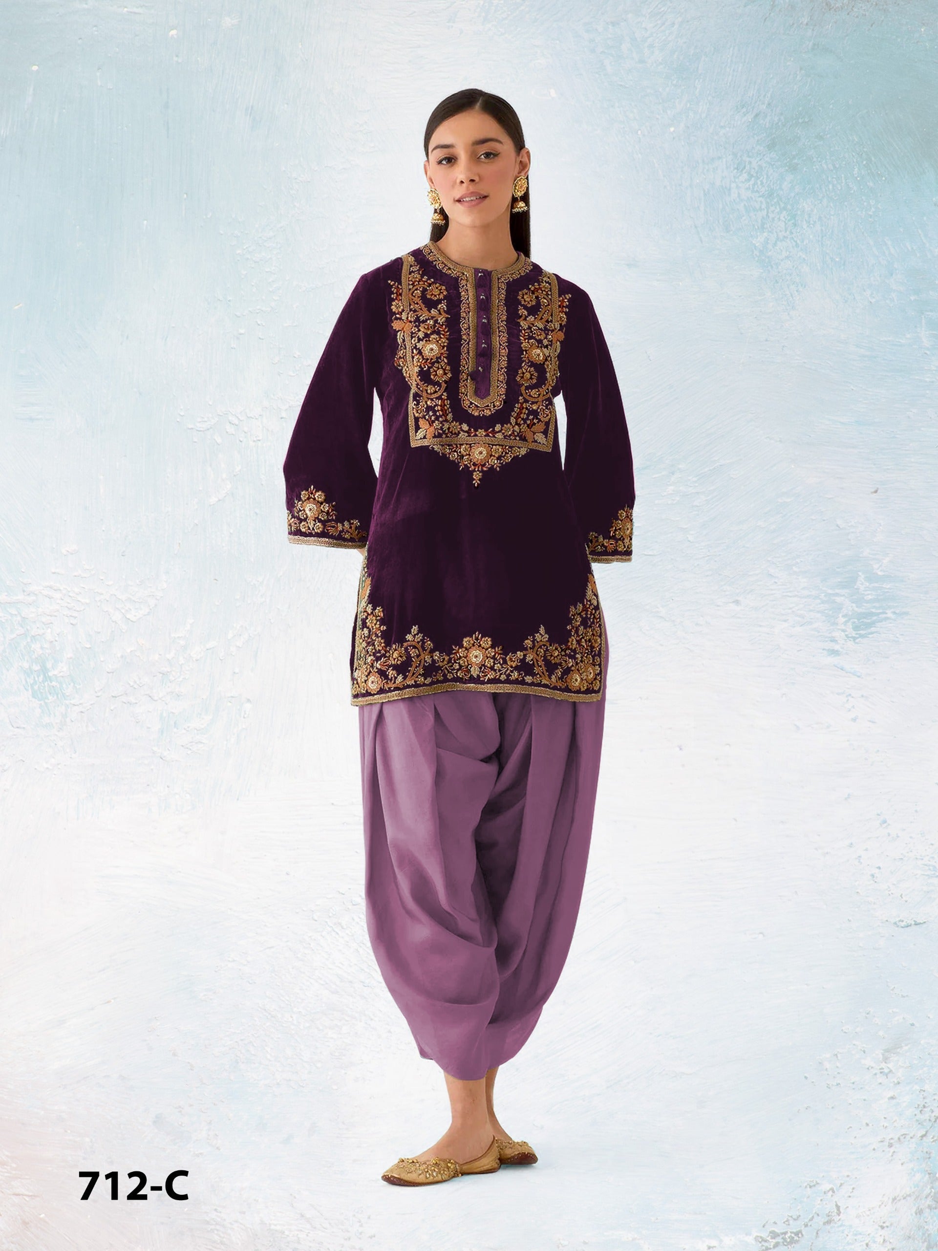 Anaita Lavender-Purple Embroidery Sequence & Thread Work Velvet Salwar Suit | Grocsy