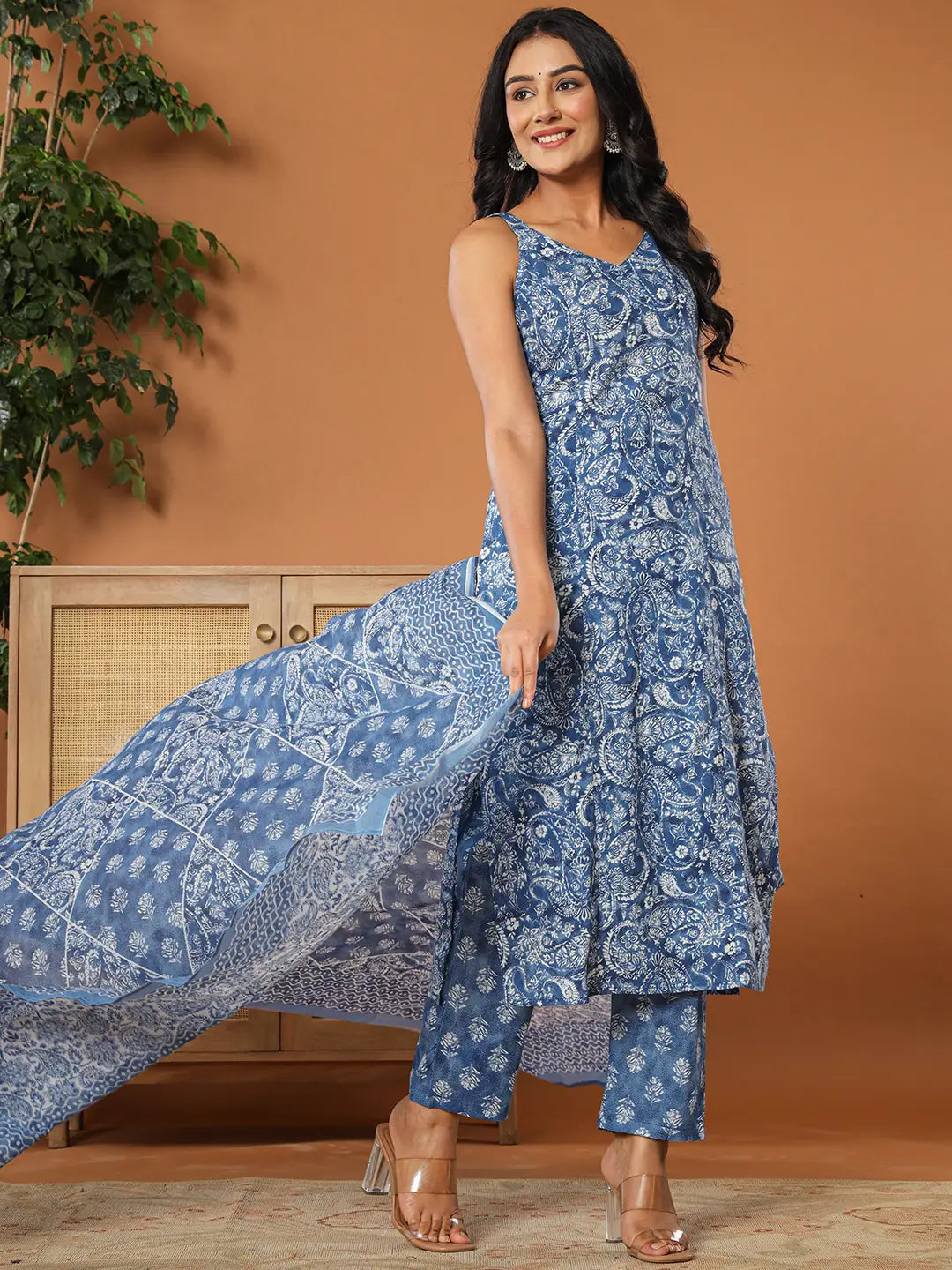 Yufta Blue Cotton Strappy Kurta Dupatta Set | Grocsy